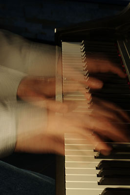 Hermann Werle_04_Piano with Corey
