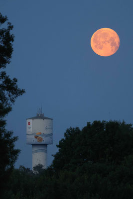 Helmut Braun_ Mond über Wasserturm