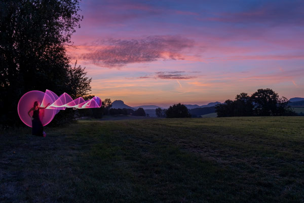 Helmut Braun_Lightpainting vor Sonnenaufgang (Montage)