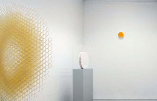„Duo" 2001, „Babydream 2001“, „Kleines Orange“ 2001, Palais Stutterheim, Erlangen