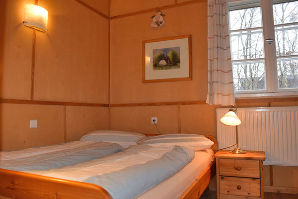 Ostzimmer mit Doppelbett (140 x 200 cm)