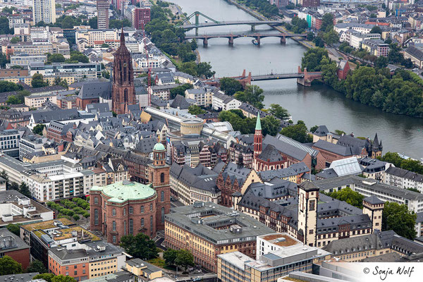 Paulskirche, Dom und Römerberg