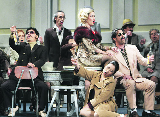 die lustige witwe -theater wuppertal/montpellier