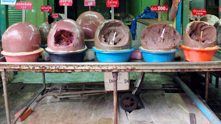 Ausflug zum Damnoen Saduak Floating Market + Maeklong Train Market