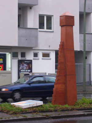 Denk mal für Kinder im Straßenverkehr, Berlin-Charlottenburg, 2006, H: 3,70m, Foto: Gerhard Fitzthum