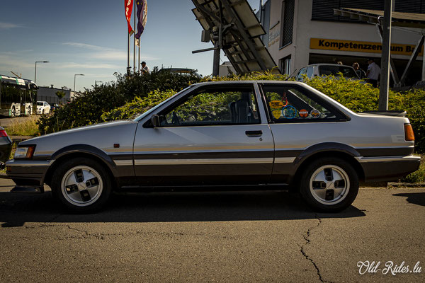 LOF Oldtimer Breakfast by Retromobile