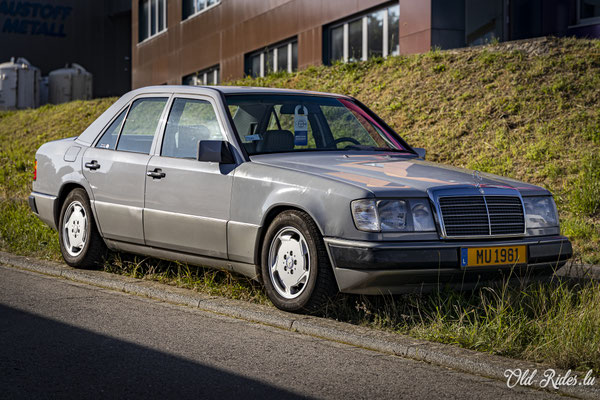 LOF Oldtimer Breakfast by Retromobile