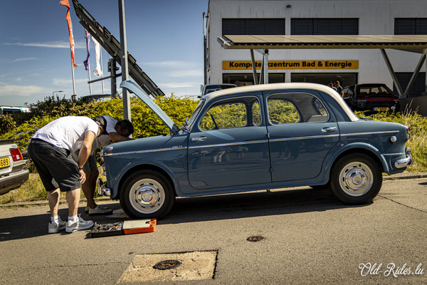 LOF Oldtimer Breakfast by Retromobile
