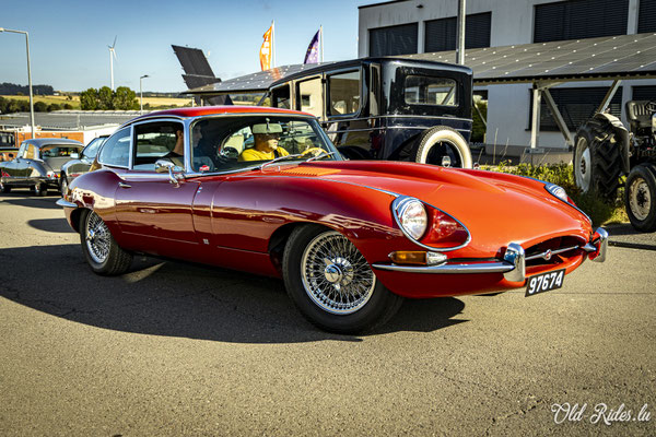 LOF Oldtimer Breakfast by Retromobile