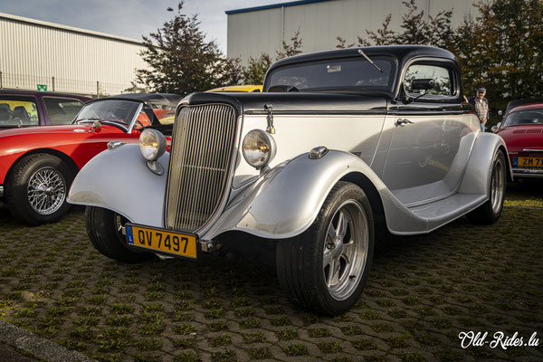LOF Oldtimer Breakfast by Lettrage Langehegermann 