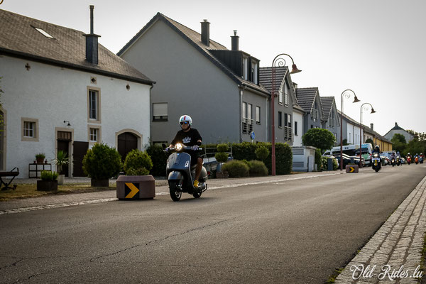 Pijamatour Vespa Club Roude Léiw