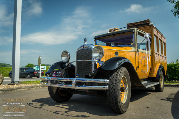 LOF Oldtimer Breakfast Garage Weber