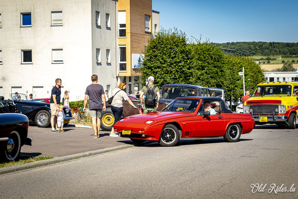 LOF Oldtimer Breakfast by Retromobile