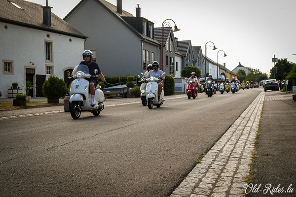 Pijamatour Vespa Club Roude Léiw