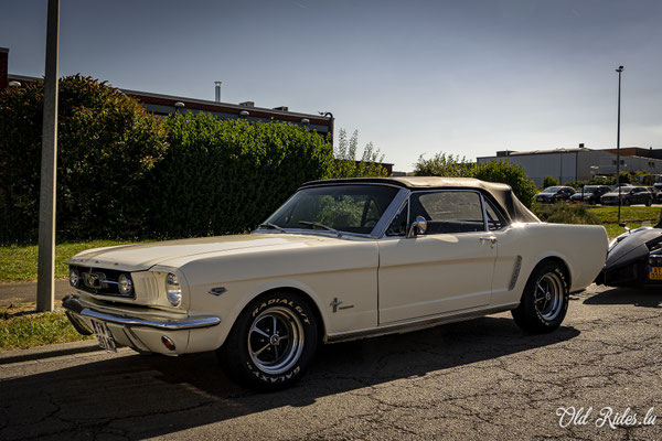 LOF Oldtimer Breakfast by Retromobile
