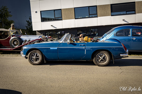 LOF Oldtimer Breakfast by Retromobile
