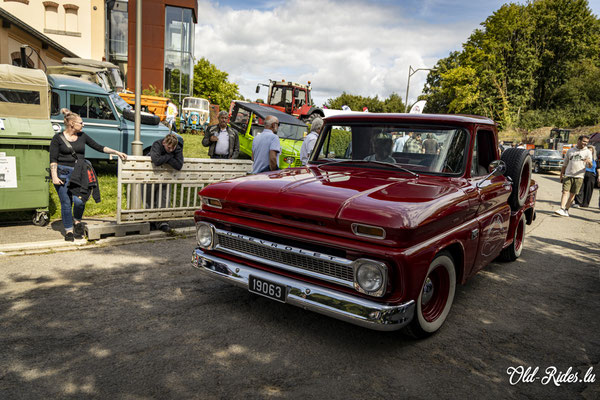 Vintage Cars & Bikes Steinfort