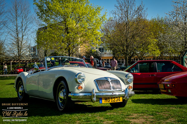 Lof Oldtimer Breakfast Pavillon am Brill Mamer