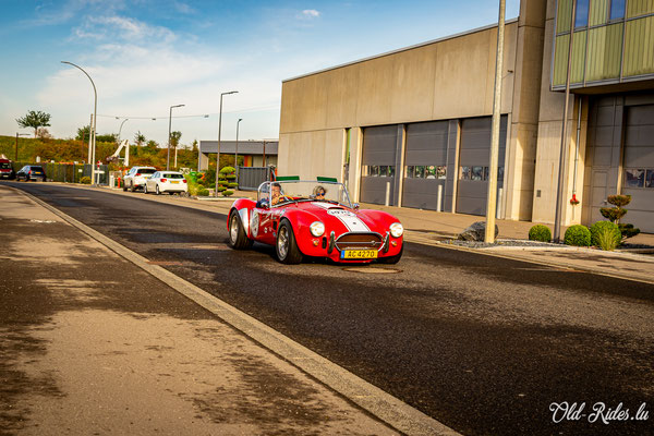 Lof Oldtimer Breakfast by Marc Pesch