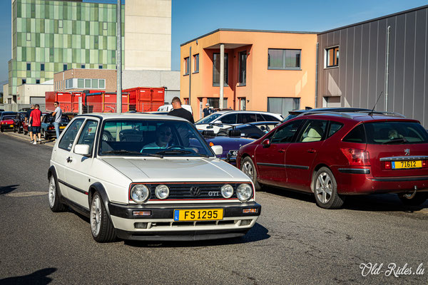 Lof Oldtimer Breakfast by Marc Pesch