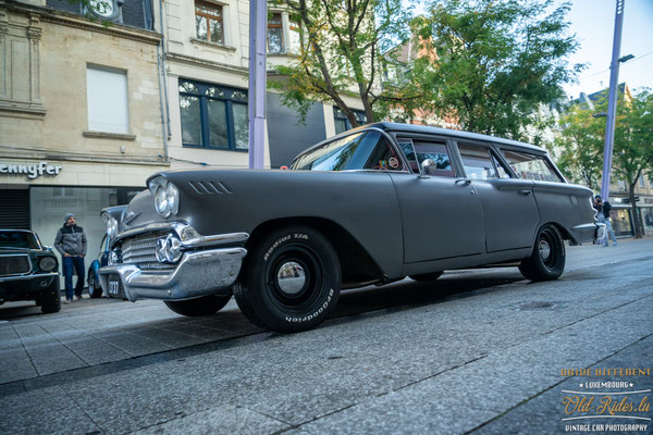 Lof Oldtimer Breakfast byTun Esch Alzette