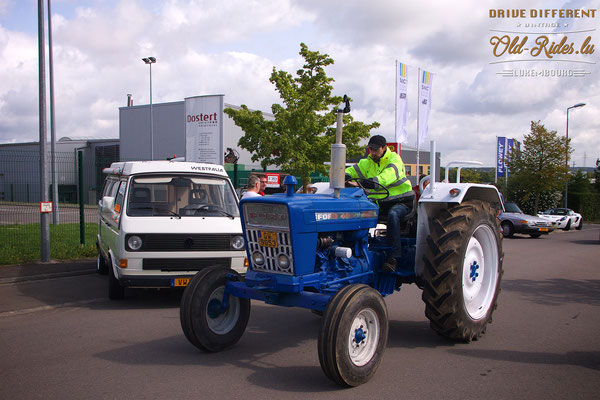 LOF Oldtimer Breakfast Carrosserie De Cock