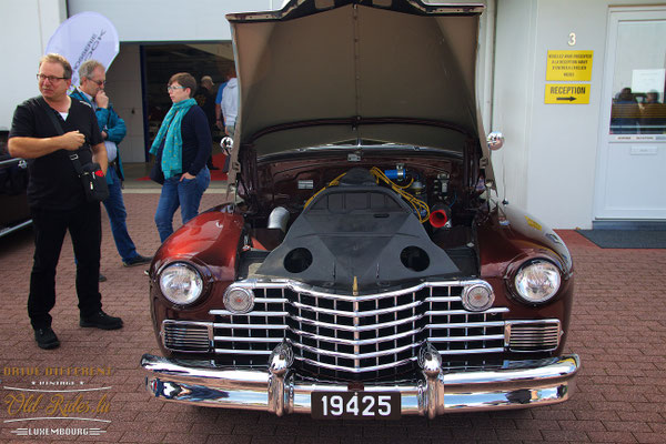 LOF Oldtimer Breakfast Carrosserie De Cock