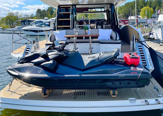 Universal Jetski Chocks ©www.superyachtmarinestore.com