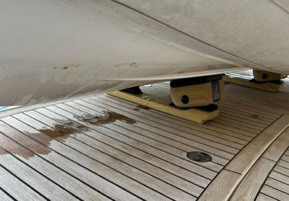 Universal Tender Chocks ©www.superyachtmarinestore.com