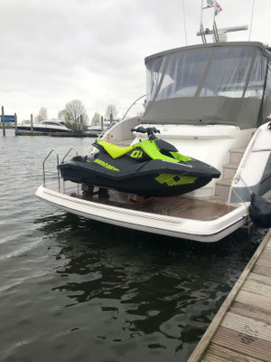 Universal Jetski Chocks ©www.superyachtmarinestore.com