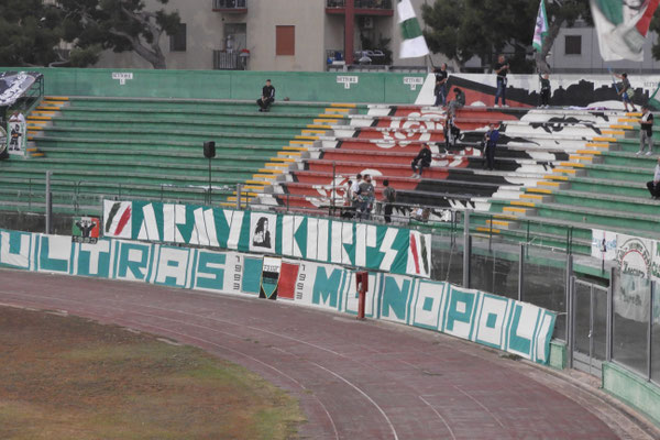 Stadio Vito Simone Veneziane, SS Monopoli