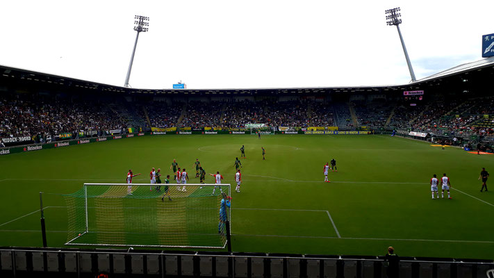 Cars Jeans Stadion, ADO Den Haag