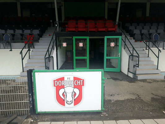 Riwal Hoogwerkers Stadion, FC Dordrecht