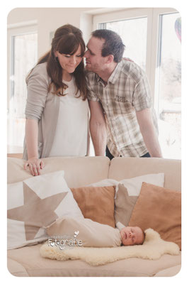Neugeborenenfotos Homestory Lifestyle Fotografie Reportage Familienfotografie Photography Zwickau Hebamme Lichtbildkuenstlerei Daniela Rettke Hochzeit Kinderbilder Geschwisterfotos Chemnitz Zittau Erfurt Jena Leipzig Gera Dresden Bautzen Newborn Baby