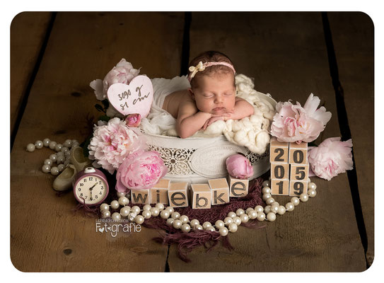 Geburtsanzeige,Birthannouncement,geburtskarte,neugeborenenfoto,babyfoto,baby,hebamme,fotostudio,zwickau,leipzig,chemnitz