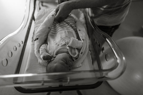 Geburtsfotograf, Geburtsdoku, Hausgeburt, Wochenbettfotografie, 48 fresh, Klinik Krankenhaus Zwickau, Zittau, Chemnitz, Erzgebirge, Hebamme 
