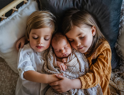 Familienfotos-Babyfoto-Fotograf-Zwickau-Chemnitz-Leipzig-Fotostudio-Neugeborenenshooting-Loftstudio-Newborn