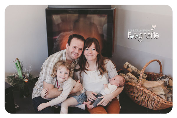 Neugeborenenfotos Homestory Lifestyle Fotografie Reportage Familienfotografie Photography Zwickau Hebamme Lichtbildkuenstlerei Daniela Rettke Hochzeit Kinderbilder Geschwisterfotos Chemnitz Zittau Erfurt Jena Leipzig Gera Dresden Bautzen Newborn Baby
