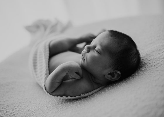 babybauchshooting,familienshooting,babyfotos,neugeborenenshooting,Zwickau,chemnitz,leipzig,authentisch,Schwangerschaftsfoto,familienfotograf
