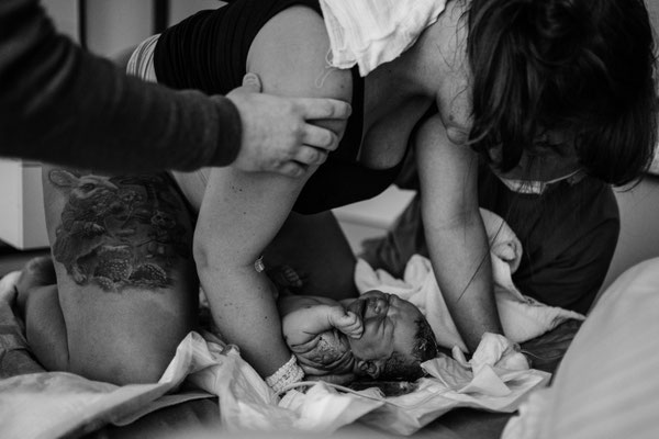 Geburtsfotograf, Geburtsdoku, Hausgeburt, Wochenbettfotografie, 48 fresh, Klinik Krankenhaus Zwickau, Zittau, Chemnitz, Erzgebirge, Hebamme 