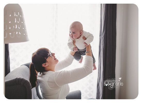 homeshooting, babyfotos zwickau, newborn, lifestyle sachsen, fotografie, lichtbildkuenstlerei, photography, gera, jena, dresden, bautzen, Glauchau, Erzgebirge, Stollberg, Chemnitz