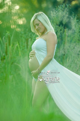 Babybauch Fotografie Schwangerschaft Zwickau Familienshooting Kinderbilder Fotograf Daniela Rettke Hebamme Lichtbildkünstlerei Lichtbildkuenstlerei