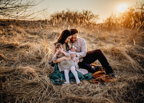 Familienfotos-Babyfoto-Fotograf-Zwickau-Chemnitz-Leipzig-Fotostudio-Neugeborenenshooting-Loftstudio-Newbornshooting