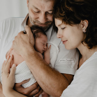 babybauchshooting,familienshooting,babyfotos,neugeborenenshooting,Zwickau,chemnitz,leipzig,authentisch,Schwangerschaftsfoto,familienfotograf