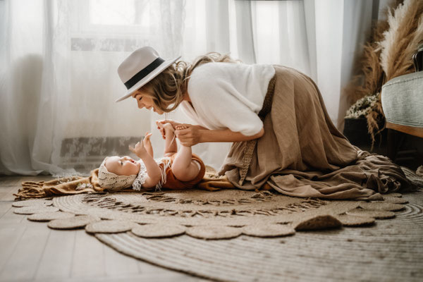 Familienfotos-Babyfoto-Fotograf-Zwickau-Chemnitz-Leipzig-Fotostudio-Neugeborenenshooting-Loftstudio-Newborn