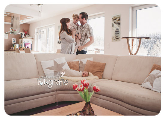 Neugeborenenfotos Homestory Lifestyle Fotografie Reportage Familienfotografie Photography Zwickau Hebamme Lichtbildkuenstlerei Daniela Rettke Hochzeit Kinderbilder Geschwisterfotos Chemnitz Zittau Erfurt Jena Leipzig Gera Dresden Bautzen Newborn Baby