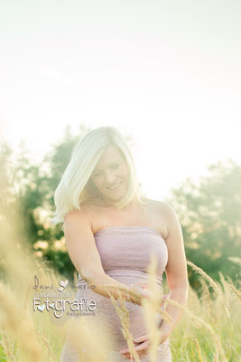 Babybauch Fotografie Schwangerschaft Zwickau Familienshooting Kinderbilder Fotograf Daniela Rettke Hebamme Lichtbildkünstlerei Lichtbildkuenstlerei