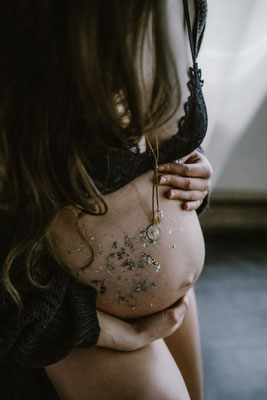 Familienfotos-Babybauchfotos-Fotograf-Zwickau-Chemnitz-Leipzig-Fotostudio-Schwangerschaftsshooting-Bohoshooting-Zitt