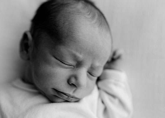 babybauchshooting,familienshooting,babyfotos,neugeborenenshooting,Zwickau,chemnitz,leipzig,authentisch,Schwangerschaftsfoto,familienfotograf