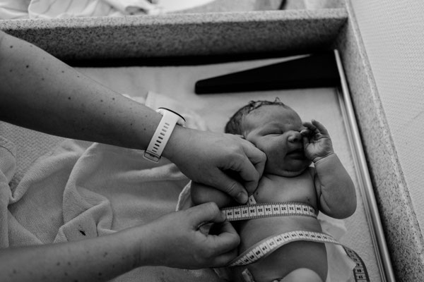 Geburtsfotograf, Geburtsdoku, Hausgeburt, Wochenbettfotografie, 48 fresh, Klinik Krankenhaus Zwickau, Zittau, Chemnitz, Erzgebirge, Hebamme 